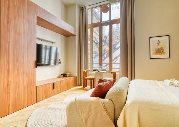 La Belle - Lafayette Apartment Paris