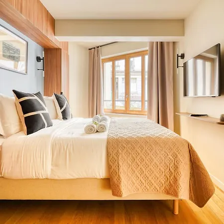 La Belle - Lafayette